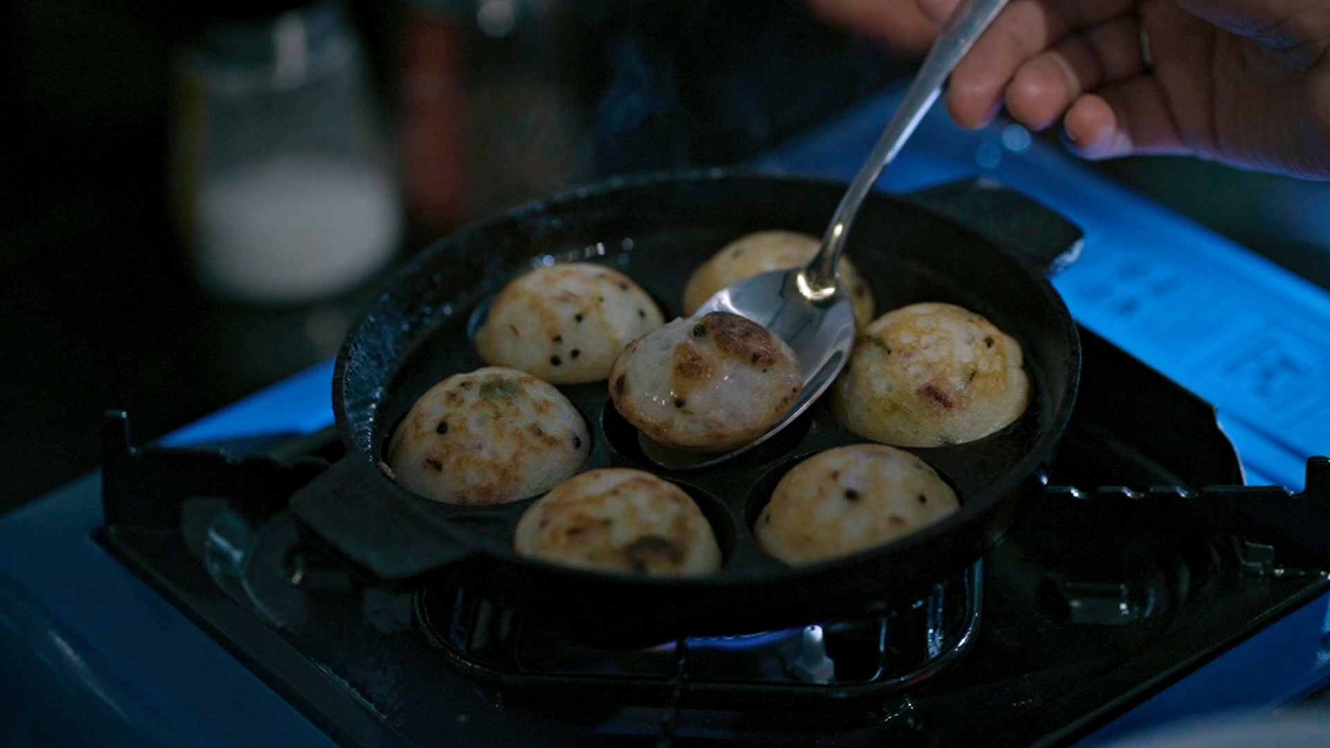 Making Crispy Paniyaram