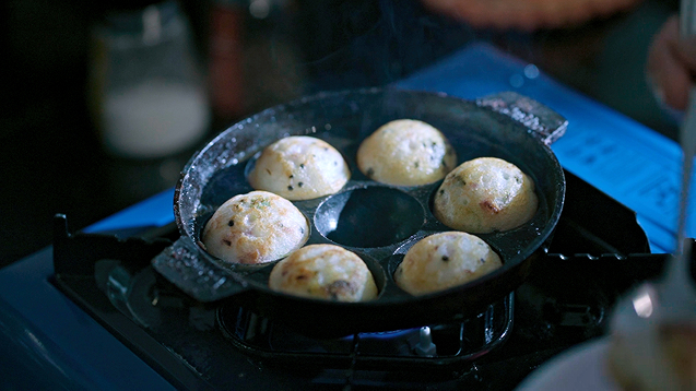 Cooking idlis with Pure Batter